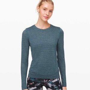 Lululemon Size 4 Breeze By Long Sleeve